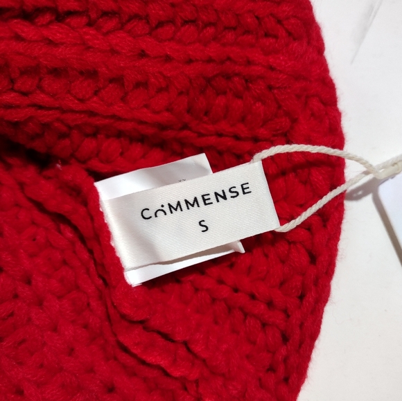 Commense Crochet Button Front Crop Sweater Vest. Small Bright Red - Picture 3 of 10